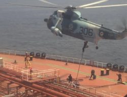 Komando AL Iran Tahan Kapal Tanker Tujuan Amerika Serikat