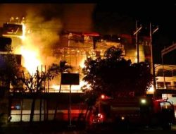 Malang Plaza Terbakar Selasa Dini Hari, Seisi Mall Ludes
