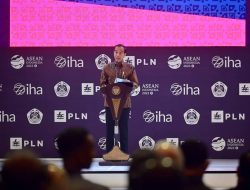 Presiden Jokowi: Indonesia percepat transisi energi melalui penambahan energi baru terbarukan skala besar