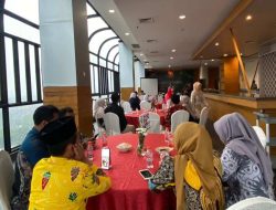 Meriah, Peringatan Hari Guru di Ijen Suites Malang